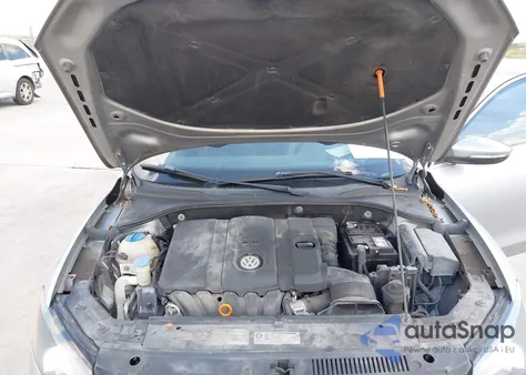 2012 Volkswagen Passat 2.5L Se z USA, uszkodzony, nr VIN 1VWBP7A3XCC056713